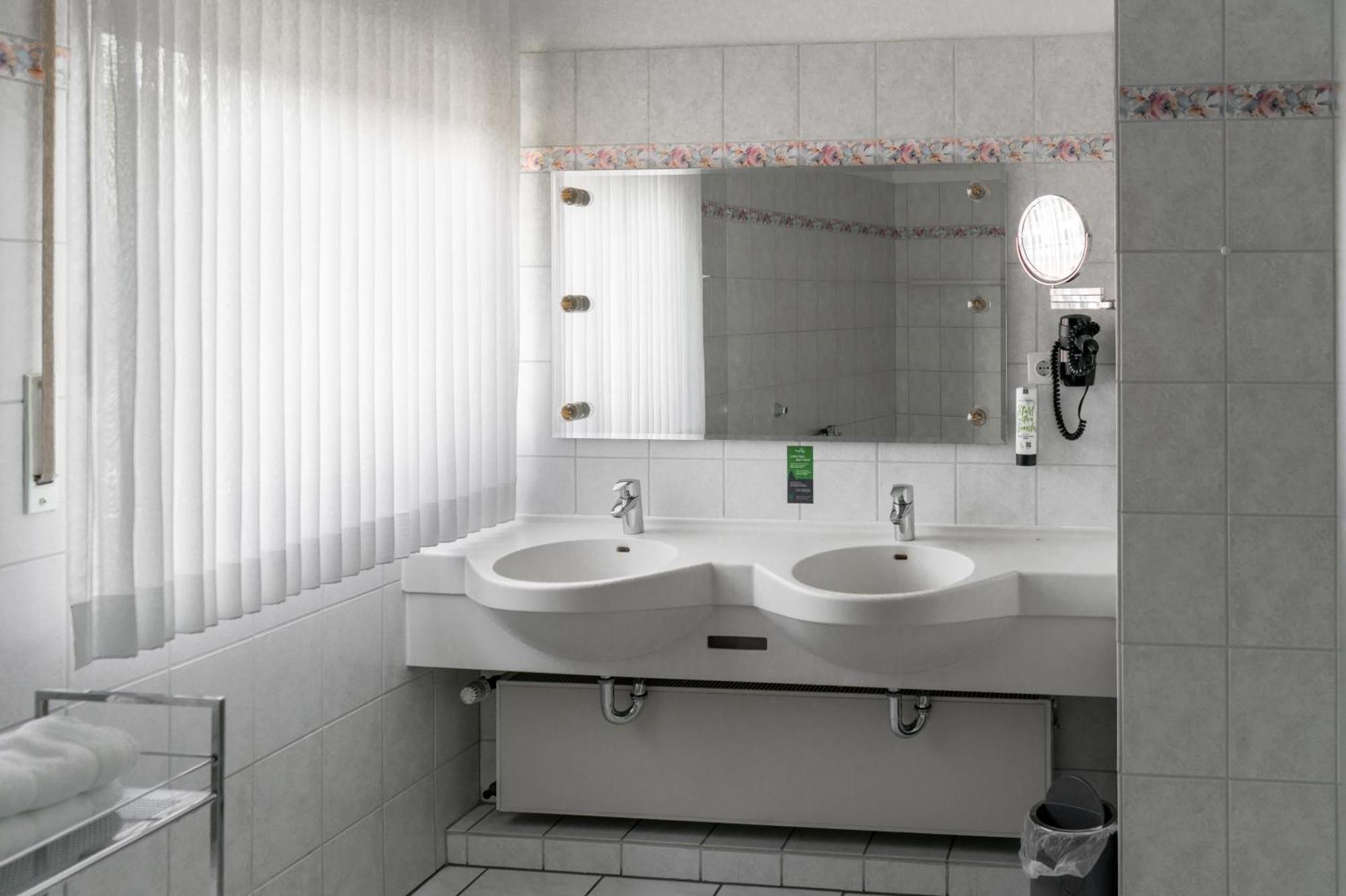 ליפשטאדט Hotel Klusenhof מראה חיצוני תמונה